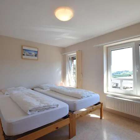 Vakantiehuis Spacious Holiday With Sauna In Rendeux *