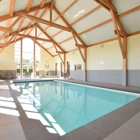 Vakantiehuis Spacious Holiday With Sauna In Rendeux