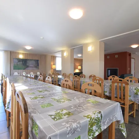 Spacious Holiday With Sauna In Rendeux